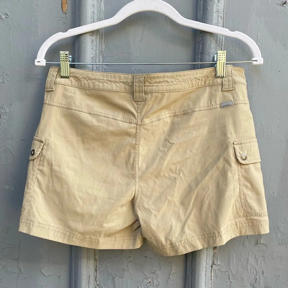 Eddie Bauer Taupe Cargo Shorts, size 6 - Picture 2 of 5